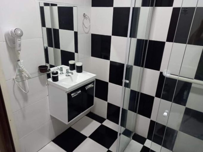 Bathroom, Pousada Canto Azul, Guarujá
