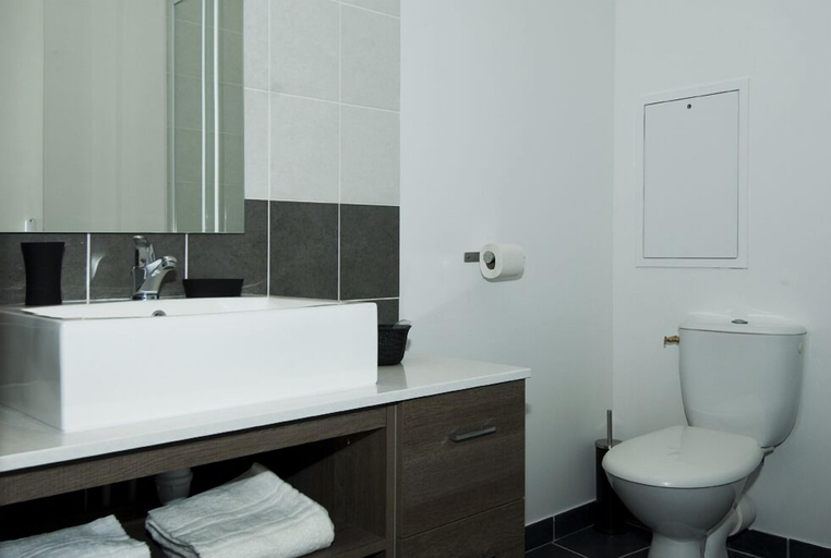 Bathroom 5, Tempologis - Chateau de la Rochette, Isère