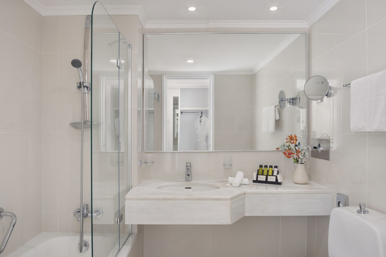 Bathroom 5, Grecian Sands Hotel