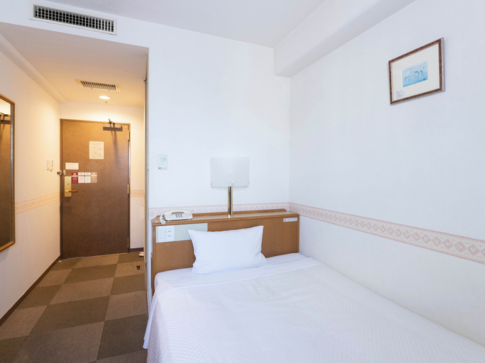 Bedroom 4, Hotel Wingport, Nagasaki