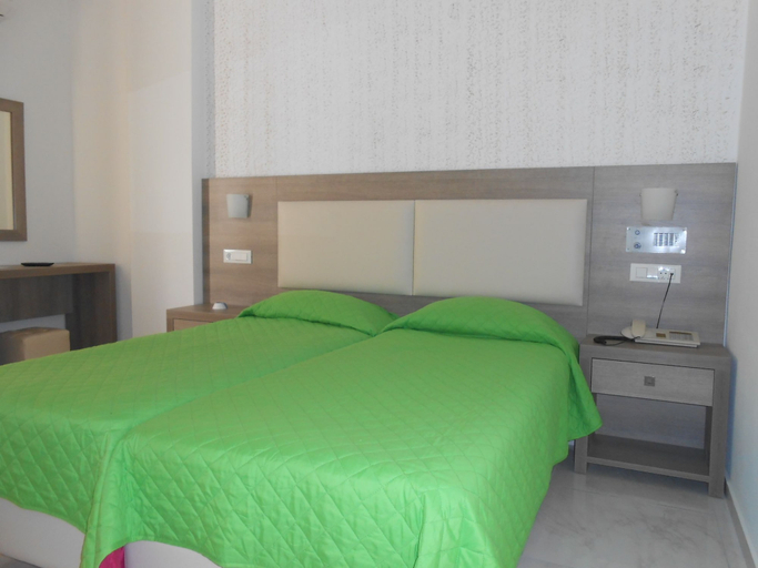 Bedroom 2, Voula Hotel, Crete