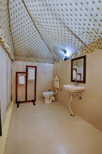 Bathroom 4, Ranthambore Tiger Resort by Park Tree, Sawai Madhopur