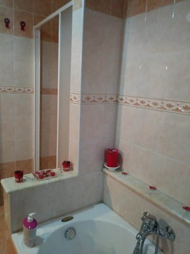 Bathroom 5, A Casa Carmen, Caserta