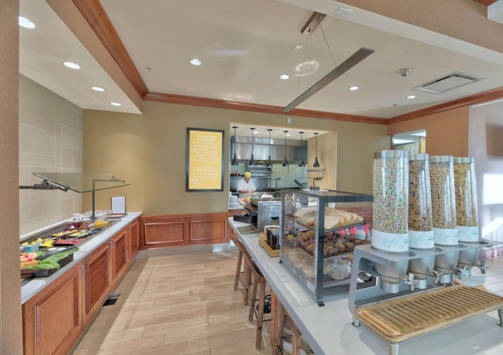 Food & Drinks 5, Hilton Garden Inn Laramie, Albany