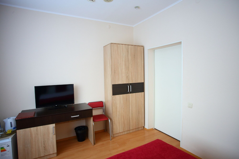 Bedroom 2, Maksim Hotel, Ekaterinburg gorsovet