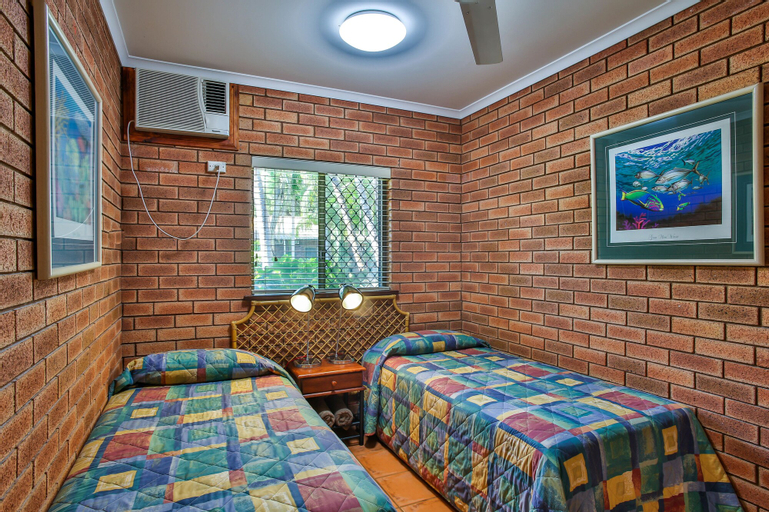 Bedroom 4, Bayside Holiday Apartments, Broome