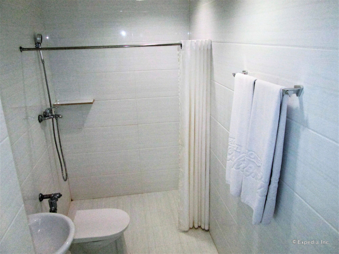 Bathroom 4, Hotel Conchita, Cagayan de Oro City