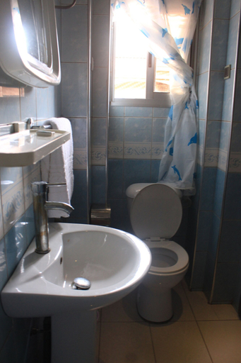 Bathroom 3, Hotel Exelle-Xior, Mfoundi