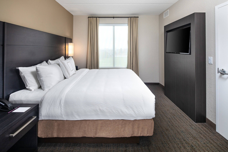 Bedroom 4, Residence Inn by Marriott Toronto Mississauga West, Peel