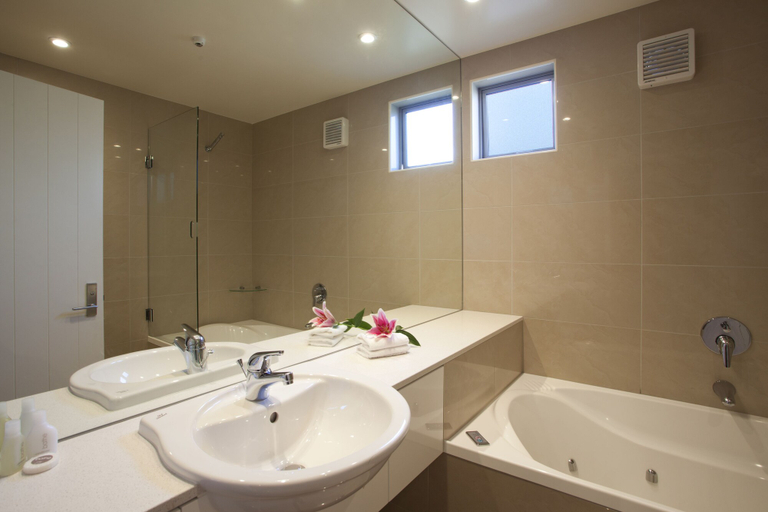 Bathroom 4, The Mews Oamaru, Waitaki