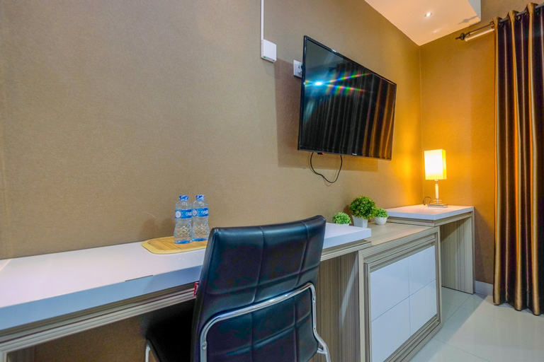 Others 5, Fully Furnished with Luxury Design Studio The Oasis Apartment By Travelio, Cikarang