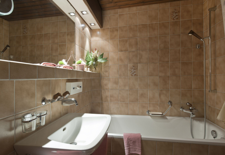 Bathroom 3, Hotel Sonne, Toggenburg