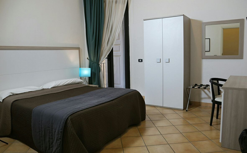 Bedroom 2, Caravaggio Hotel, Napoli