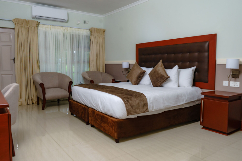 Bedroom 12
