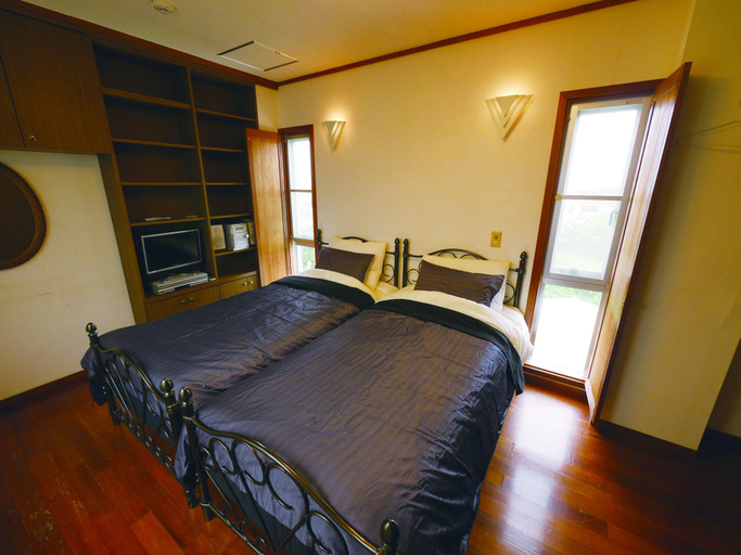 Bedroom 3, Court House K, Uruma