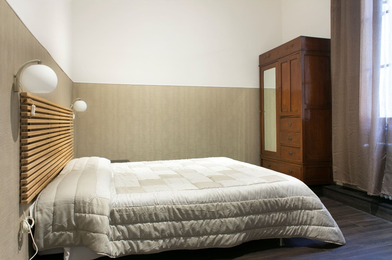 Bedroom 5, Loggia Fiorentina, Florence