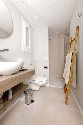 Bathroom 4, Eques Petit Resort, Baleares