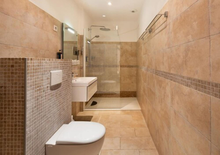 Bathroom 4, Hôtel Holzer II, Corse-du-Sud