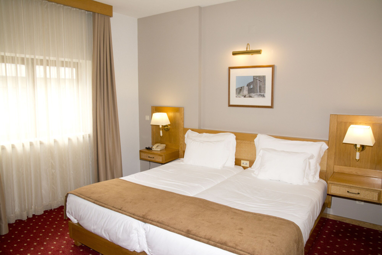Bedroom 3, Hotel Rainha D. Amelia, Arts & Leisure, Castelo Branco