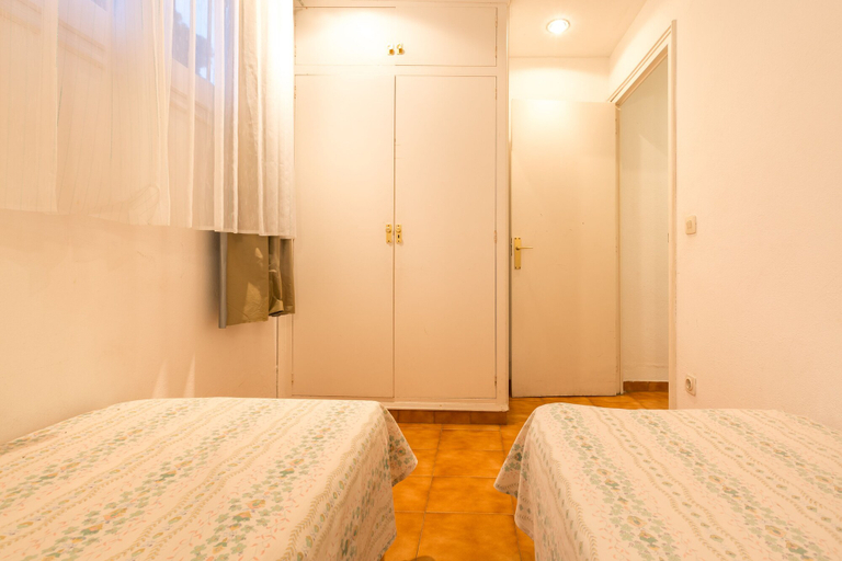 Bedroom 2, Bungalow Sirena, Girona
