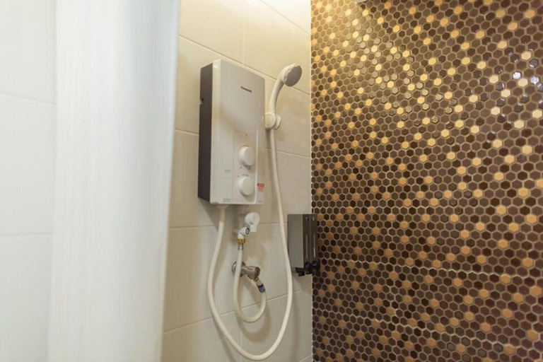 Bathroom 4, Red City Hotel, Lawas