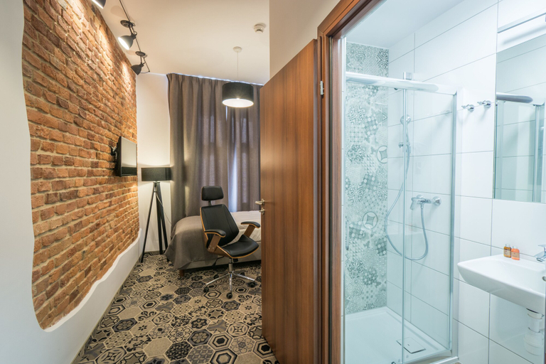 Bathroom 4, Hotel Lavender, Kraków City