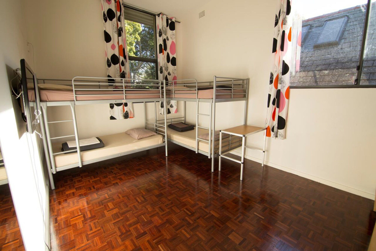 Bedroom 3, Cambridge Lodge - Hostel, Sydney