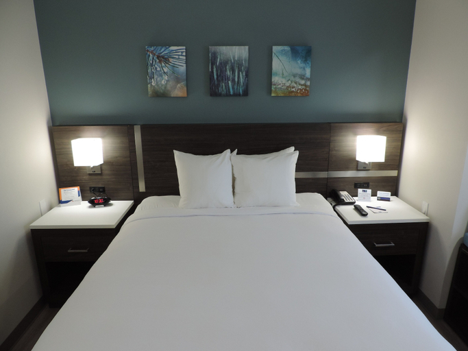 Bedroom 4, Spark by Hilton Clarion, Clarion