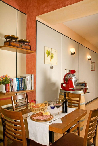 Food & Drinks 5, Hotel Bareta, Verona