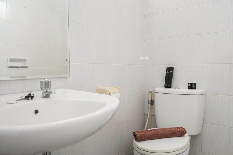 Bedroom 4, Simply Homey 2BR Signature Park Tebet Apartment By Travelio, South Jakarta