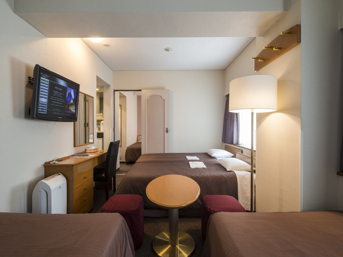 Bedroom 2, Hotel New Hankyu Osaka, Osaka