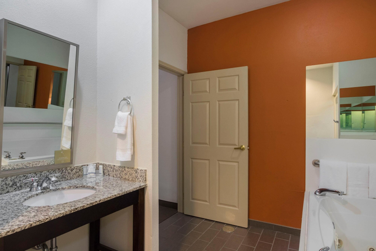 Bathroom 4, Sleep Inn And Suites Danville, Vermilion