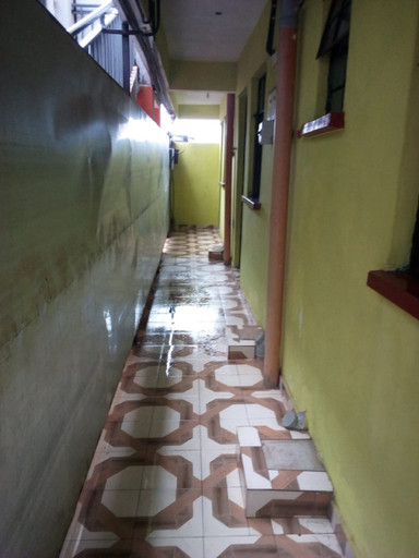 Others 4, Royal Guest House, Manyatta