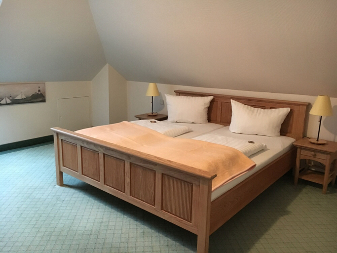 Bedroom 3, Weinhotel Atrium, Lippe