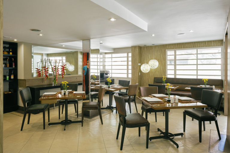 Food & Drinks 5, Hotel Retiro 84, Santafé de Bogotá