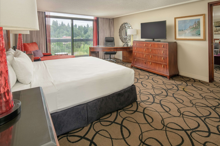 Bedroom 3, Hilton Bellevue, King