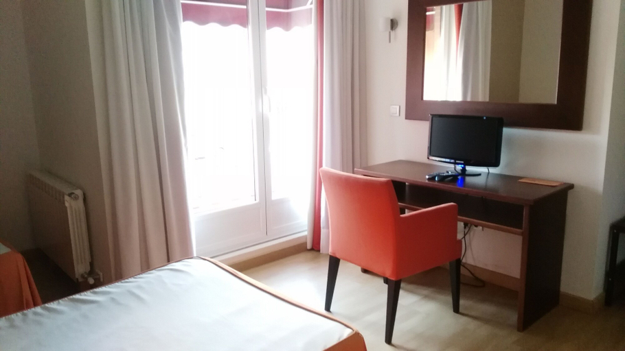 Bedroom 3, Hotel Alfageme, León