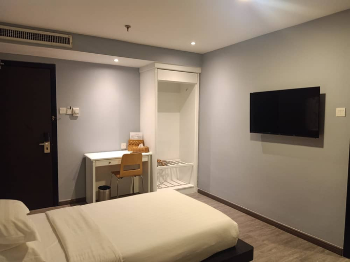 Bedroom 30