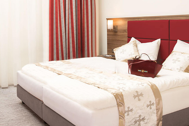 Bedroom 4, NAAM Hotel & Apartments Frankfurt, Frankfurt am Main