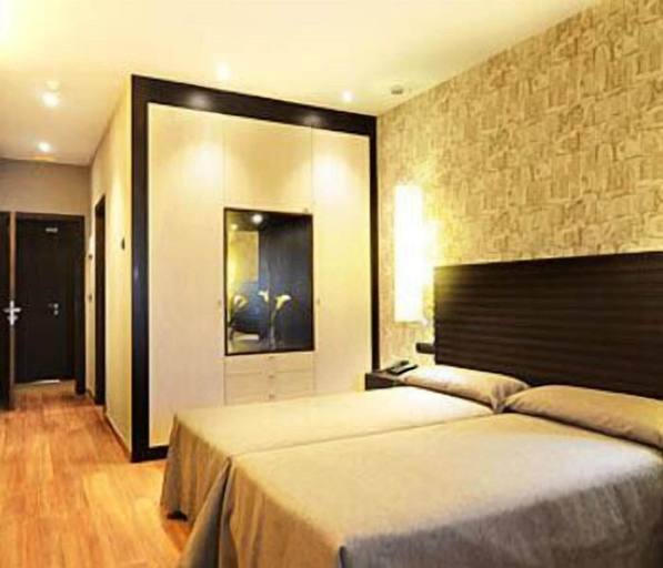 Bedroom 4, Hotel Gastronómico Casa Rosalia, A Coruña