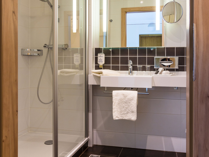 Bathroom 5, Amber Hotel Bavaria, Berchtesgadener Land