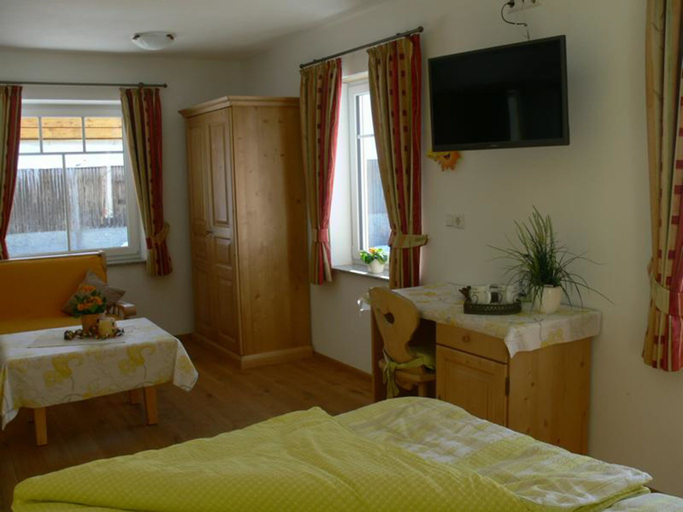 Bedroom 4, Gasthof Engel, Ravensburg
