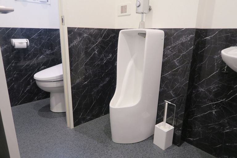 Bathroom 5, Kangaroo Hotel SIDE B, Taitō