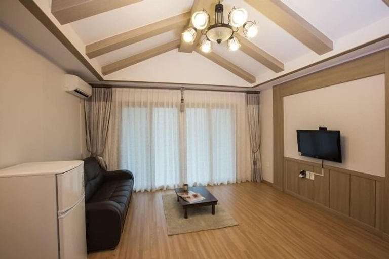Others 4, Soranghozen Pension, Seogwipo