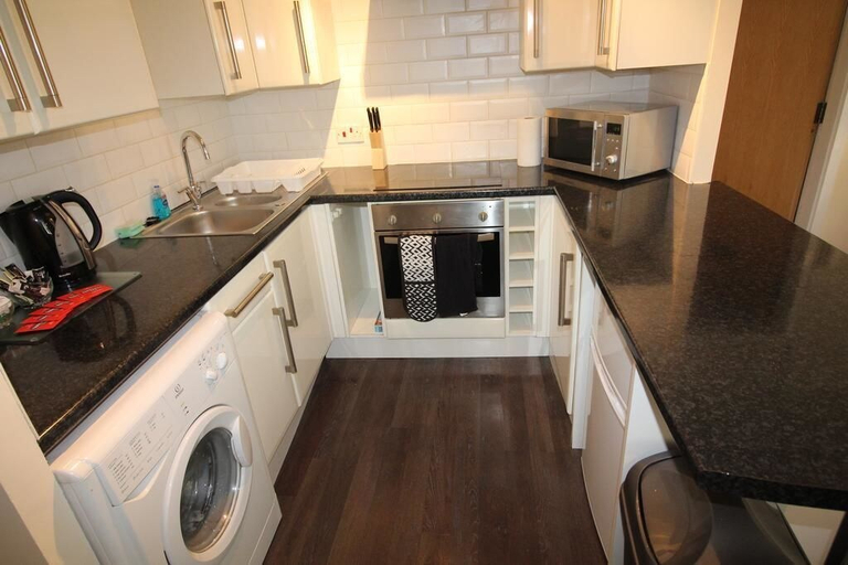 Others 5, 1 Bed Apartment, Leeds