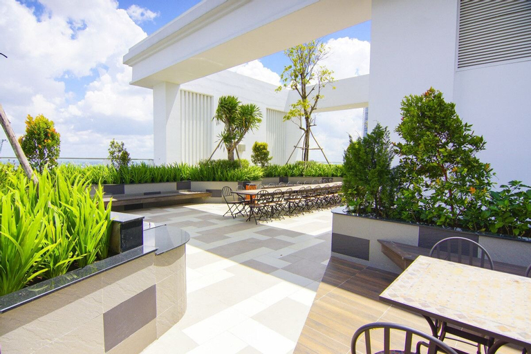 Ami Splendid Rooftop Garden, District 4