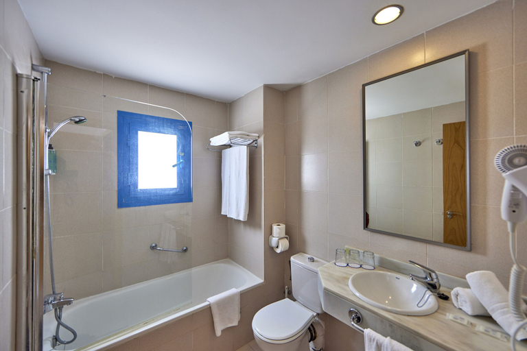 Bathroom 5, Hotel Ilusion Vista Blava, Baleares