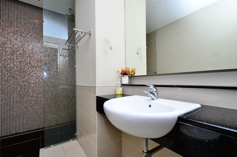 Bathroom 3, D'Home Stay at Swiss Garden Residence, Kuala Lumpur