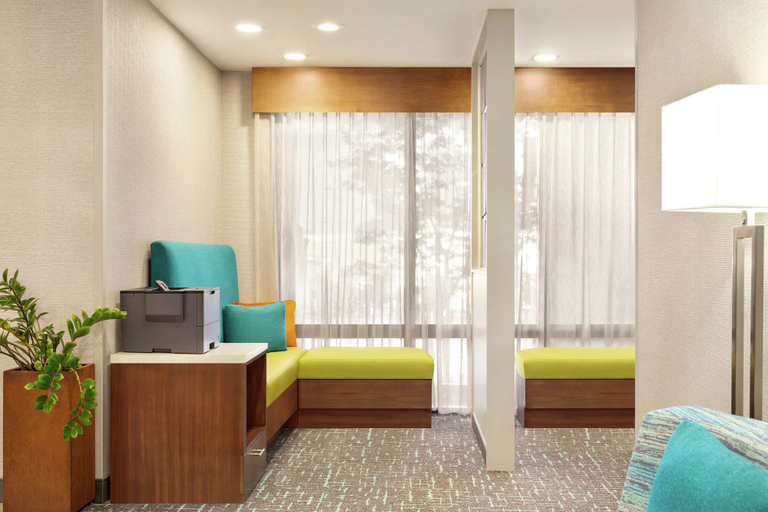 Others 5, Hampton Inn Paris, Lamar