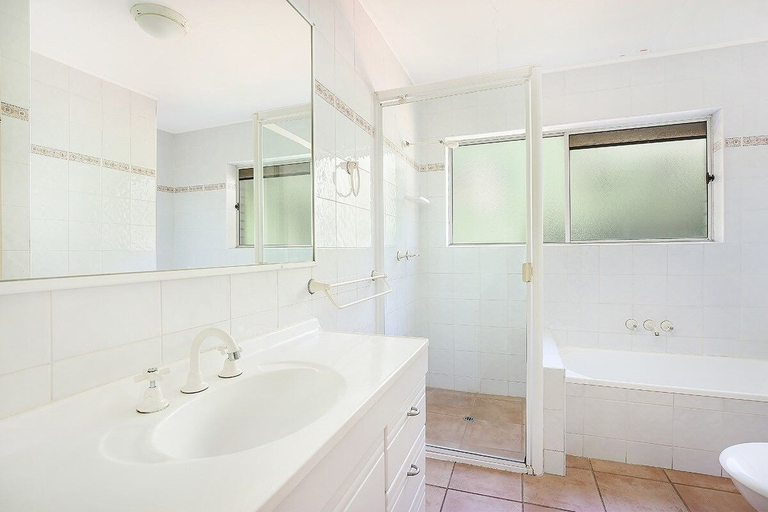 Bathroom 3, Amazing Waterfront Views Sunshine Coast H330, Maroochy - Mooloolaba